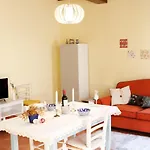 Carducci Flat - In Centro Storico Διαμέρισμα *